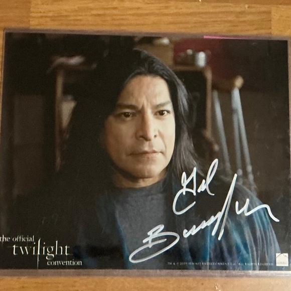 Gil Birmingham Signed 8x10 Photo Twilight - Picture 1 of 2